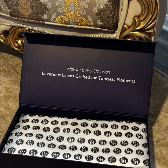 100% Pure Linen Tablecloth With Hemstitch by “Refined Manor”, Sze 60 x 90 New - Picture 8 of 9